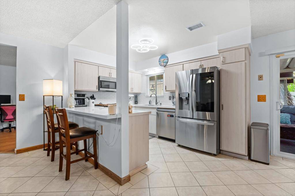 Oceanside, CA 92056,3205 Camarillo AVE