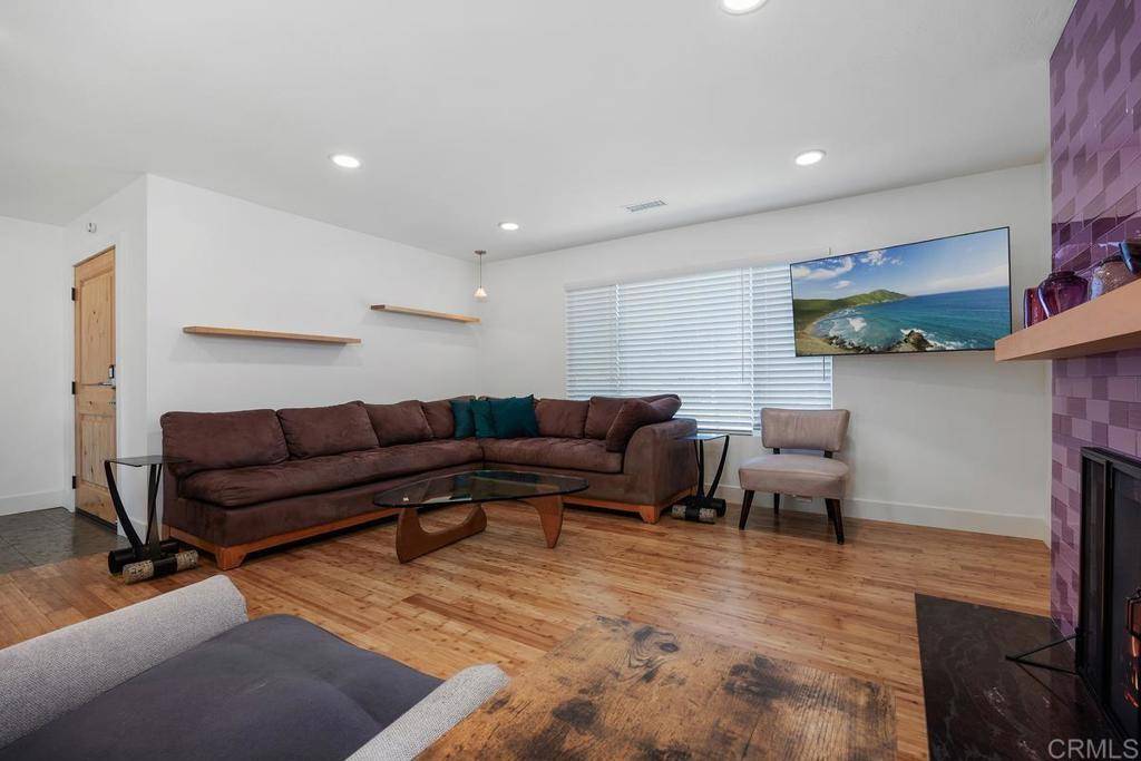 Encinitas, CA 92024,1441 Peachwood Dr