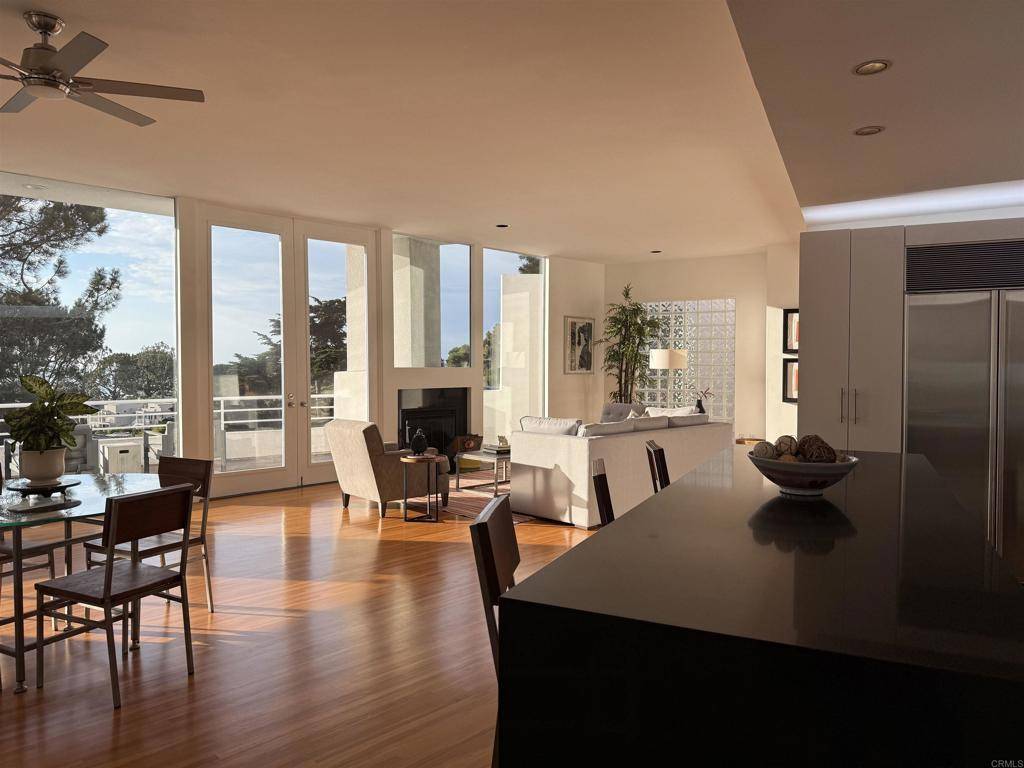 Del Mar, CA 92014,421 Serpentine DR