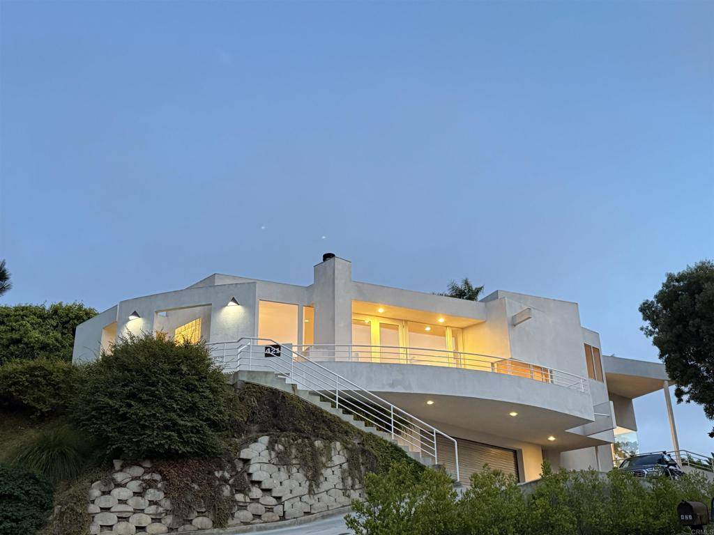 Del Mar, CA 92014,421 Serpentine DR