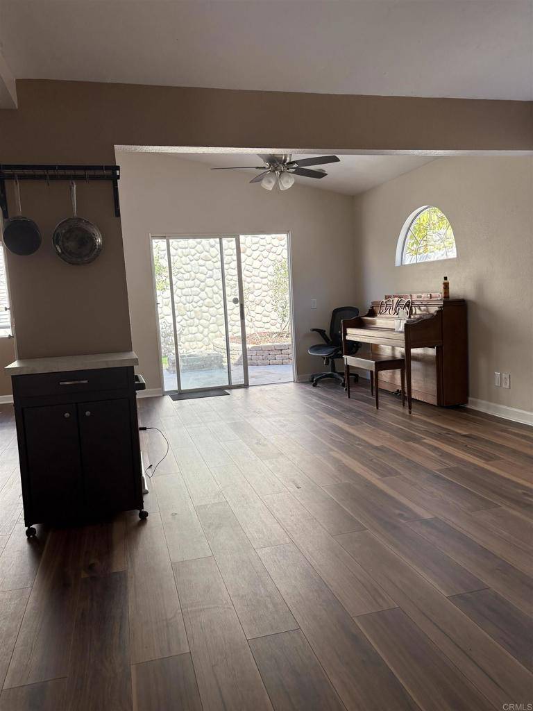 San Diego, CA 92129,8754 Park Run RD