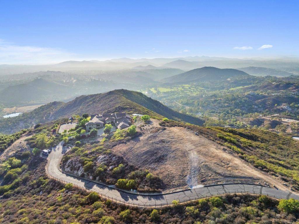 Poway, CA 92064,18010 Sunset Point RD