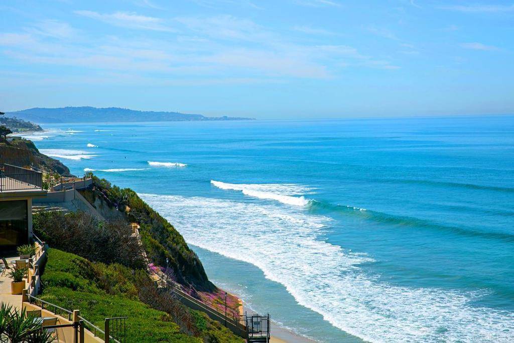 Solana Beach, CA 92075,757 Ocean Surf DR