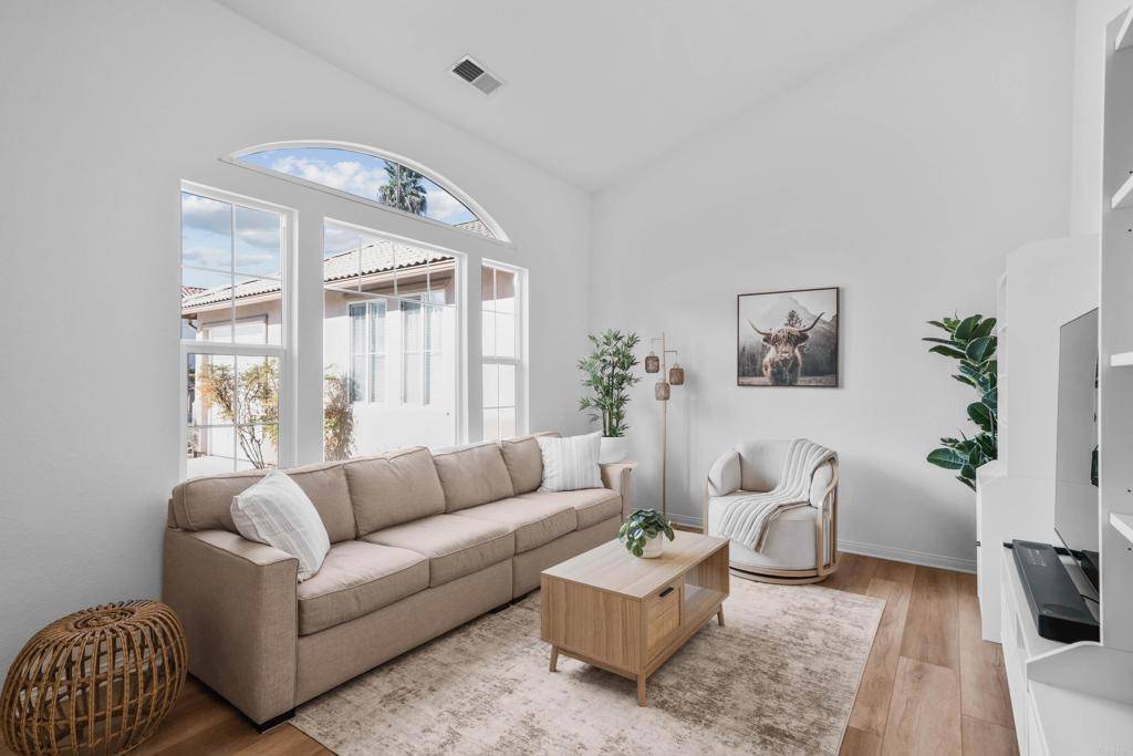 Escondido, CA 92026,1111 Amelia PL