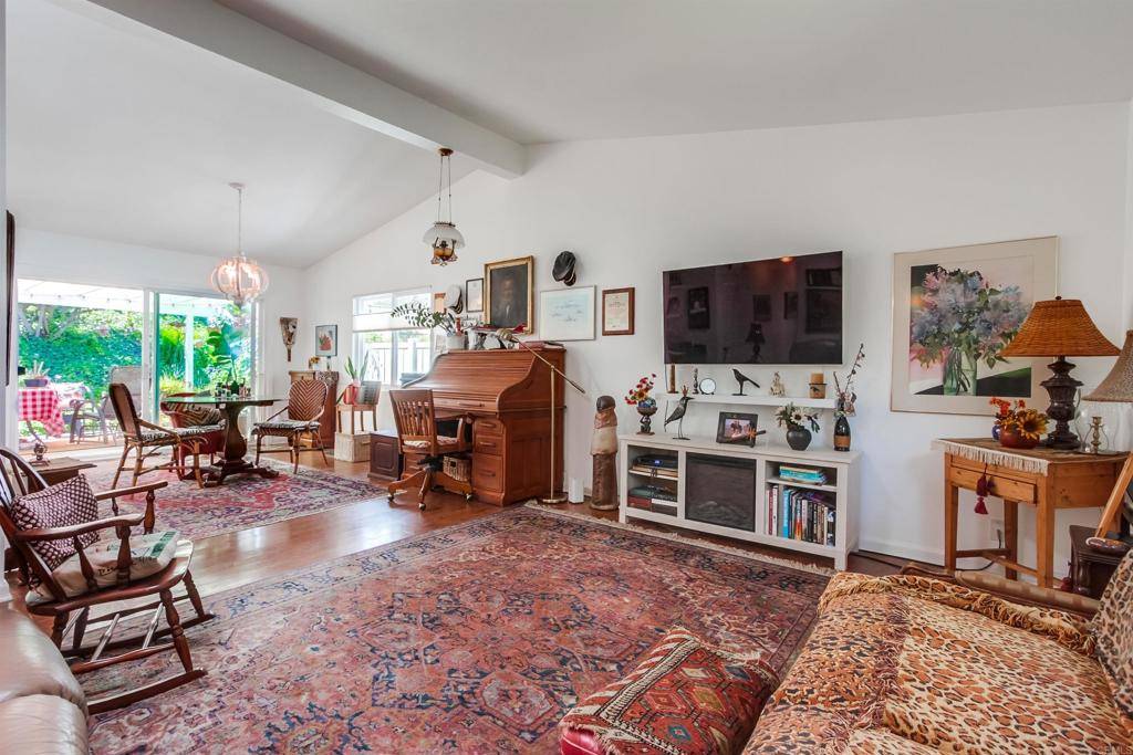 Oceanside, CA 92056,3563 Turquoise