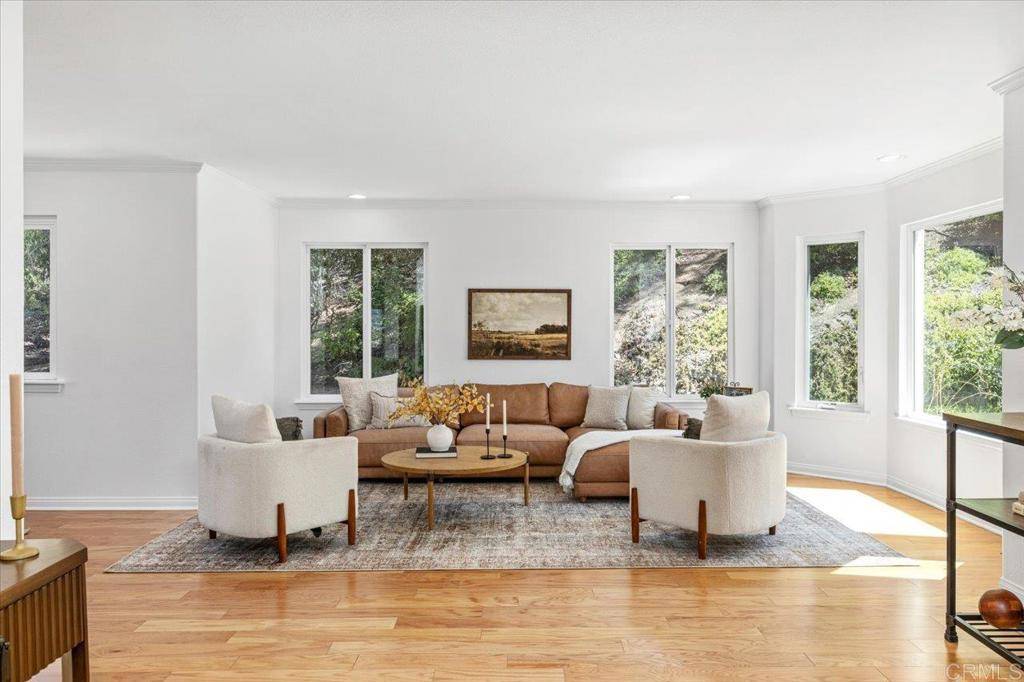 Escondido, CA 92029,3439 Via Loma Vista