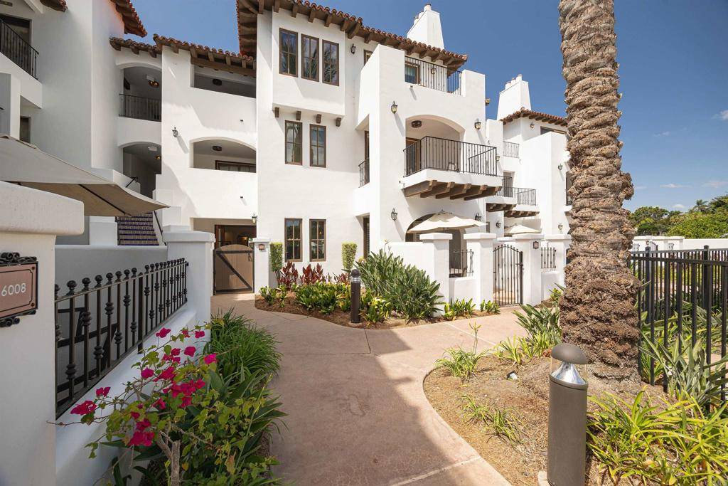 Carlsbad, CA 92009,7310 Estrella De Mar RD #6