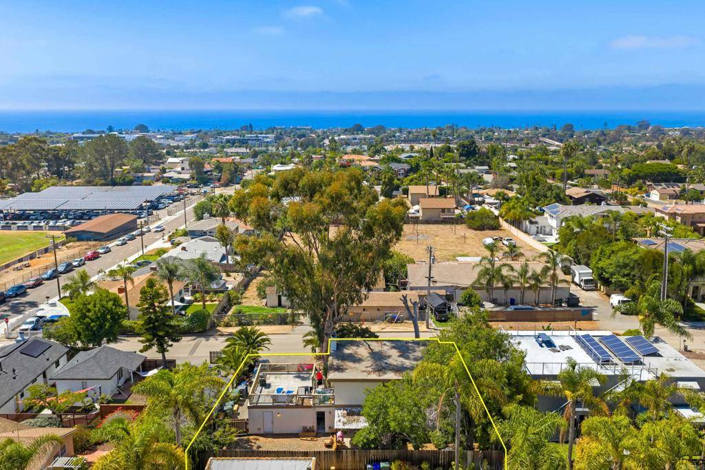 Encinitas, CA 92024,943 45 Bracero RD