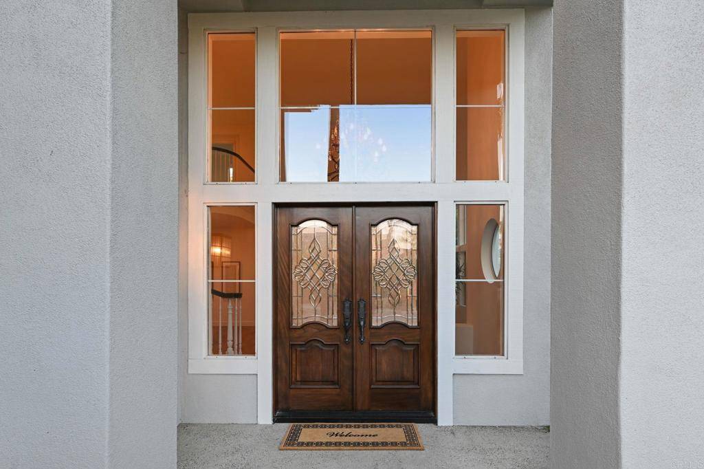 Carlsbad, CA 92011,6990 Blue Orchid LN