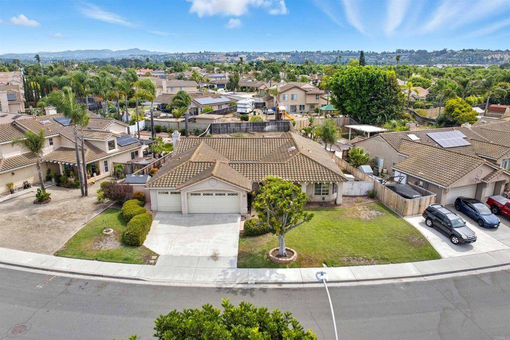 Oceanside, CA 92057,27 Avenida Descanso