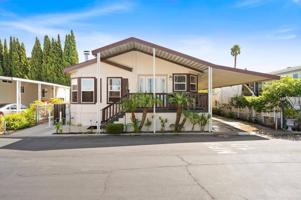 Oceanside, CA 92057,4660 N River RD #17