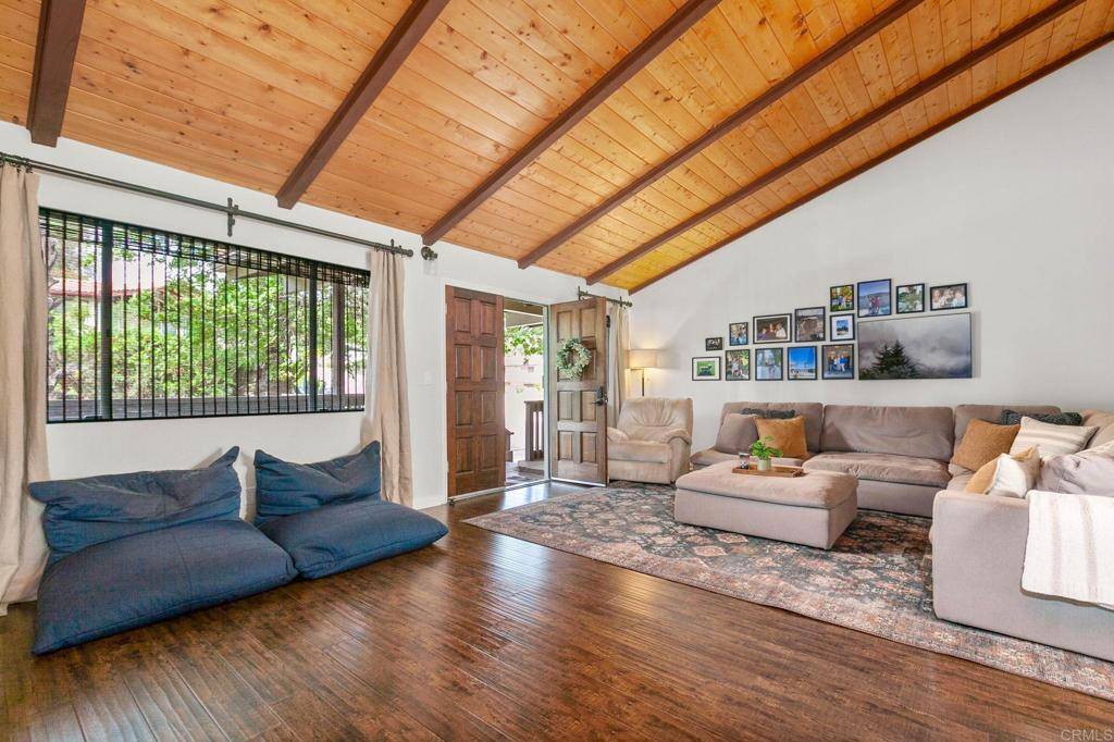 Escondido, CA 92026,10209 Sage Hill Way