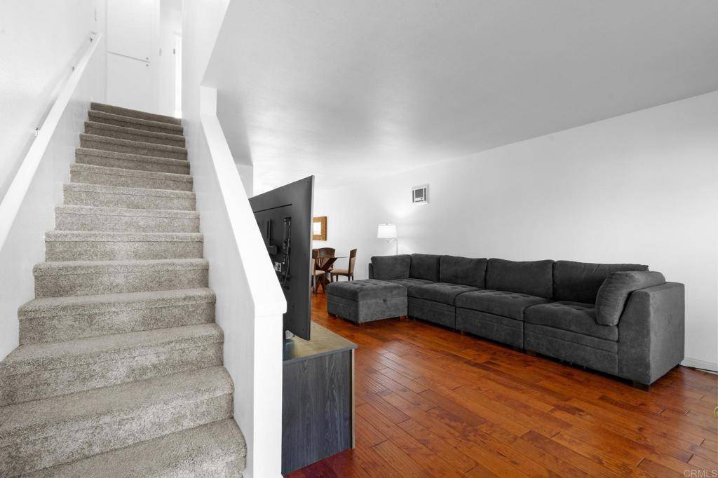 Oceanside, CA 92056,3414 Los Mochis Way