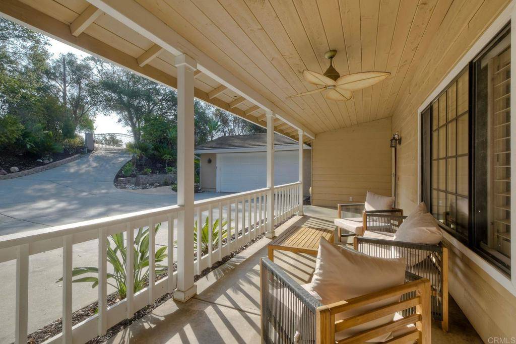 Fallbrook, CA 92028,3915 Palomar DR