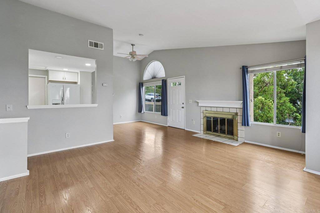 Oceanside, CA 92057,735 Buena Tierra #355