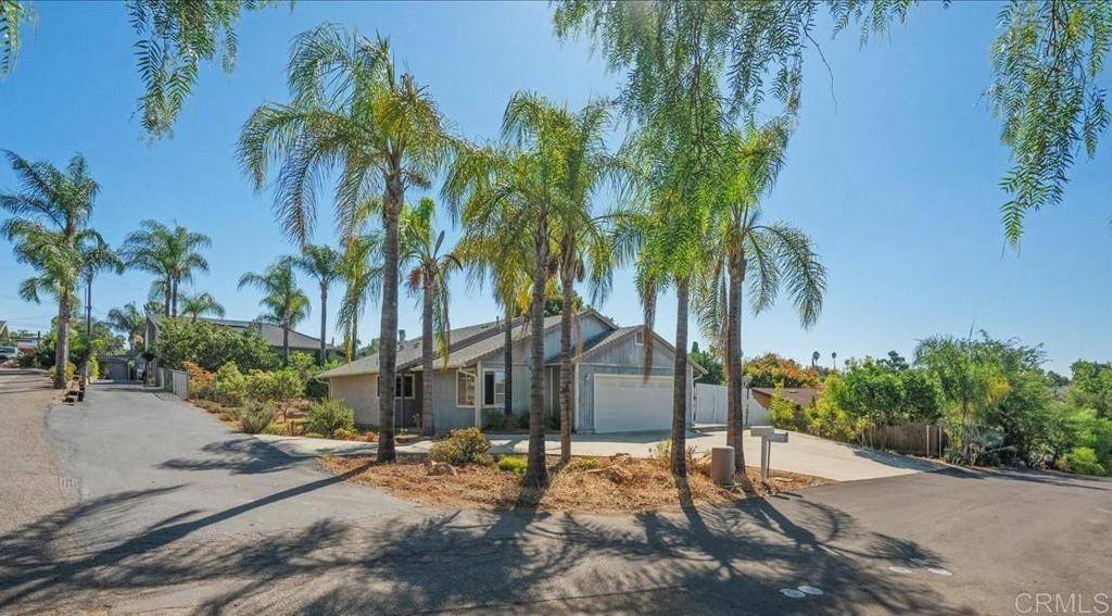 Fallbrook, CA 92028,985 N Main AVE