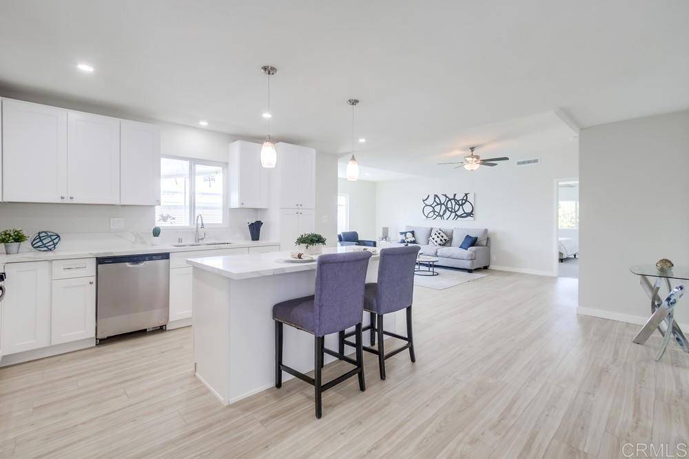 San Marcos, CA 92078,650 S Rancho Santa Fe Rd #306