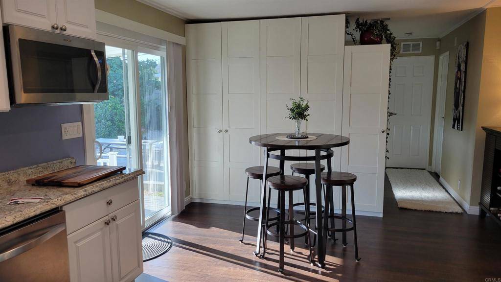 Saugus, CA 91350,21434 Tumbleweed WAY