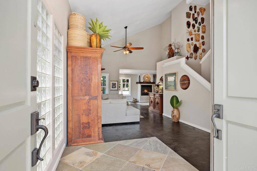 Carlsbad, CA 92009,3112 Del Rey AVE