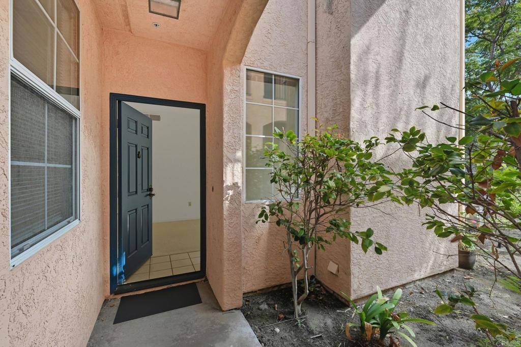 San Diego, CA 92128,18812 Caminito Cantilena #124