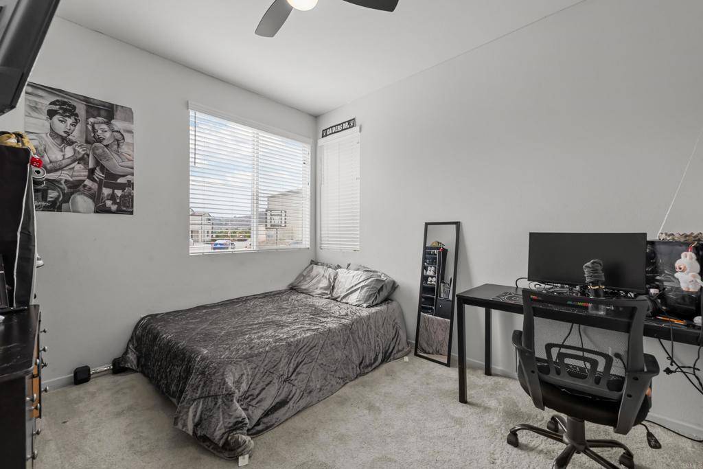 Fallbrook, CA 92028,264 Hass LN