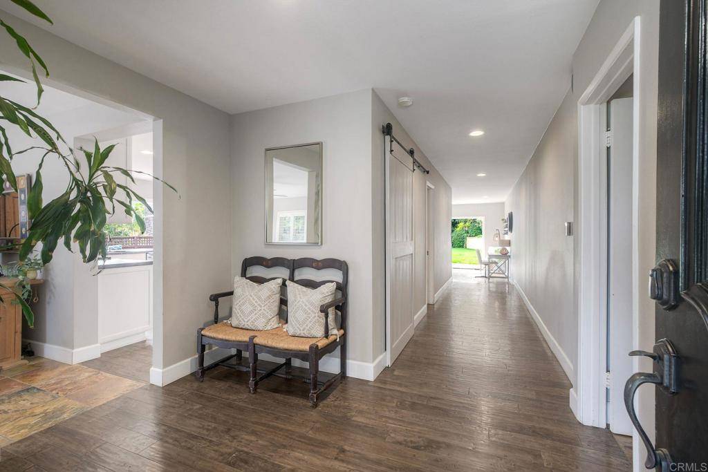 Carlsbad, CA 92009,2017 Caracol Ct