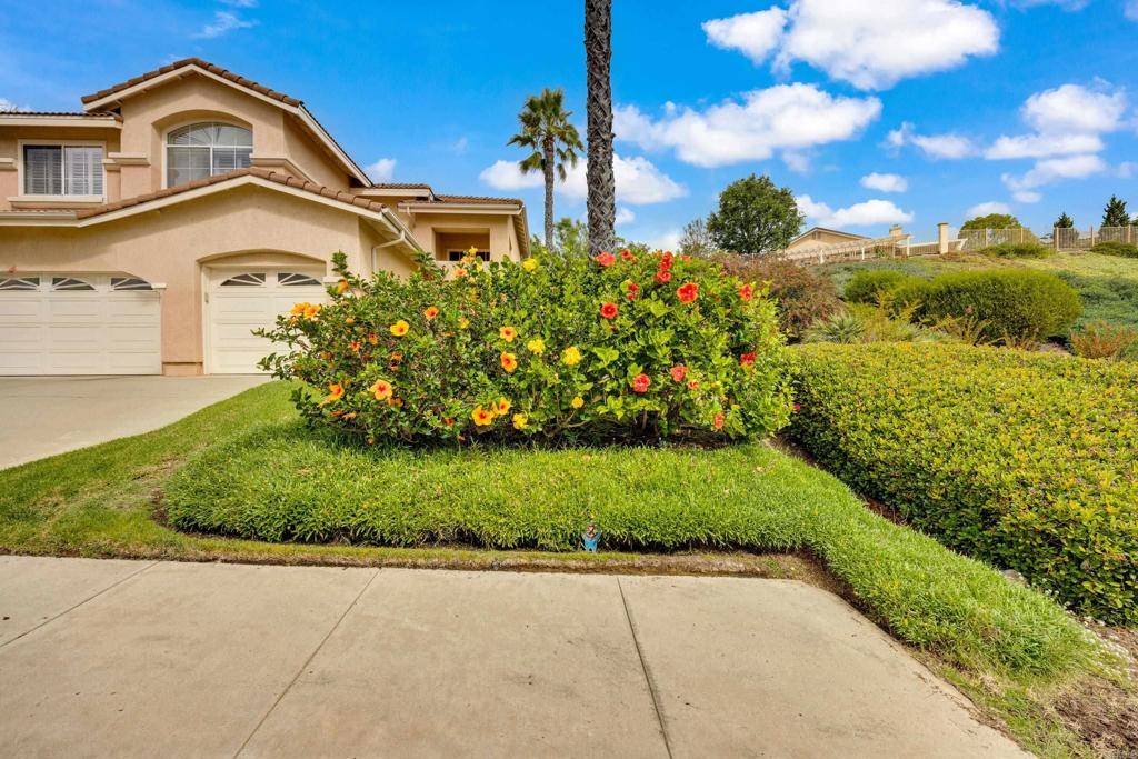 Escondido, CA 92026,2334 Canyon View Glen