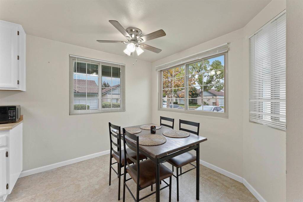 Escondido, CA 92025,472 DEVONSHIRE GLN