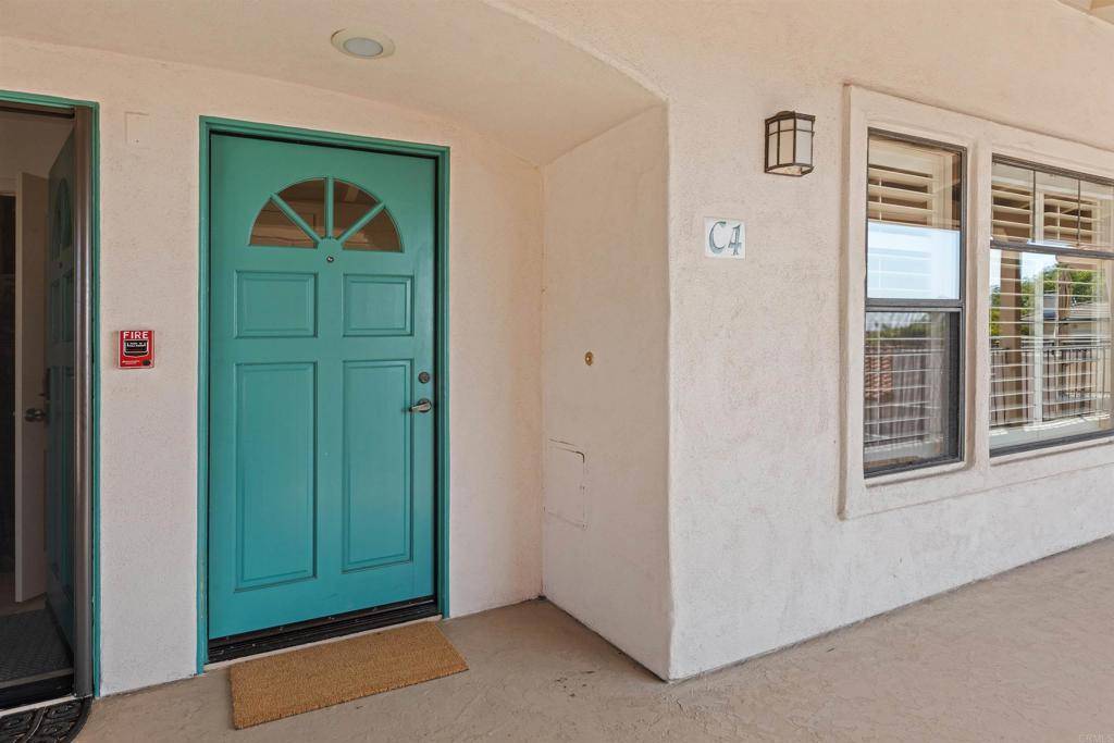 La Jolla, CA 92037,7757 Eads AVE #C4