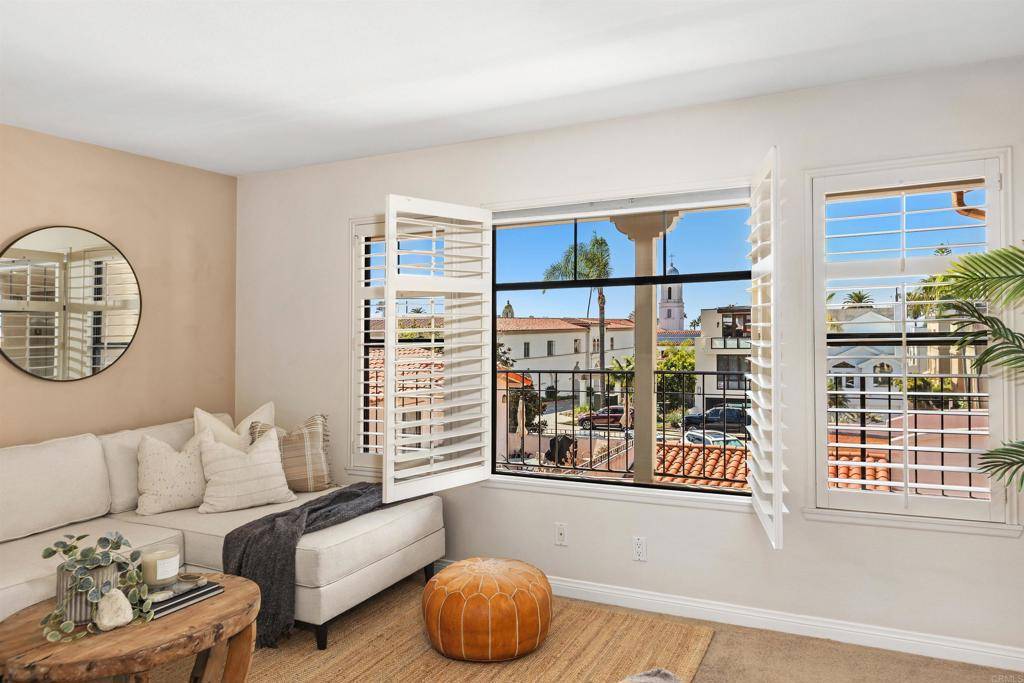 La Jolla, CA 92037,7757 Eads AVE #C4