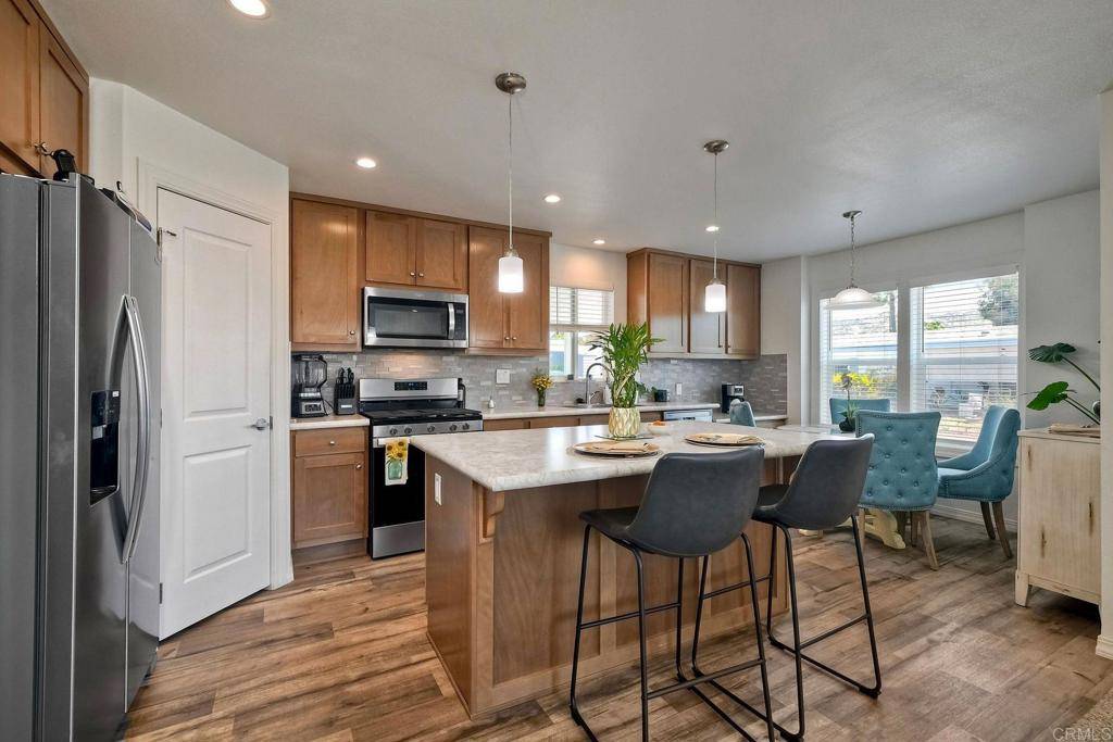 Escondido, CA 92026,2250 N Broadway #Spc 7