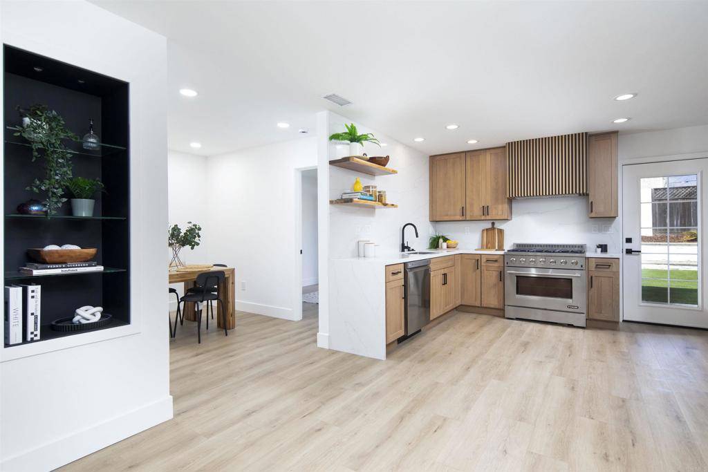 San Diego, CA 92111,4870 Mount Armour DR