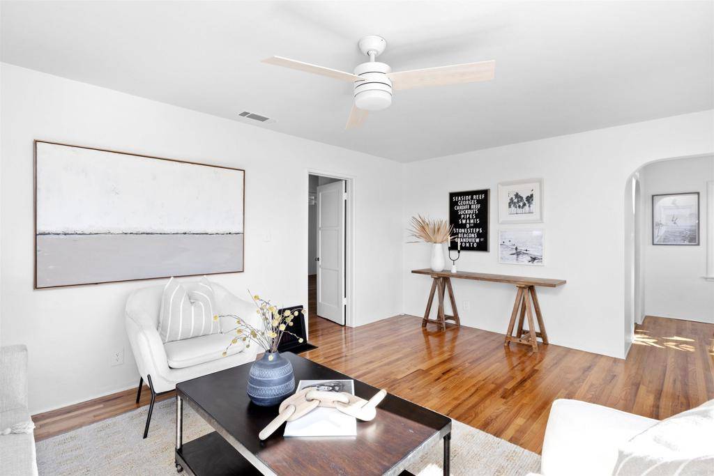 Carlsbad, CA 92008,1010 Grand AVE