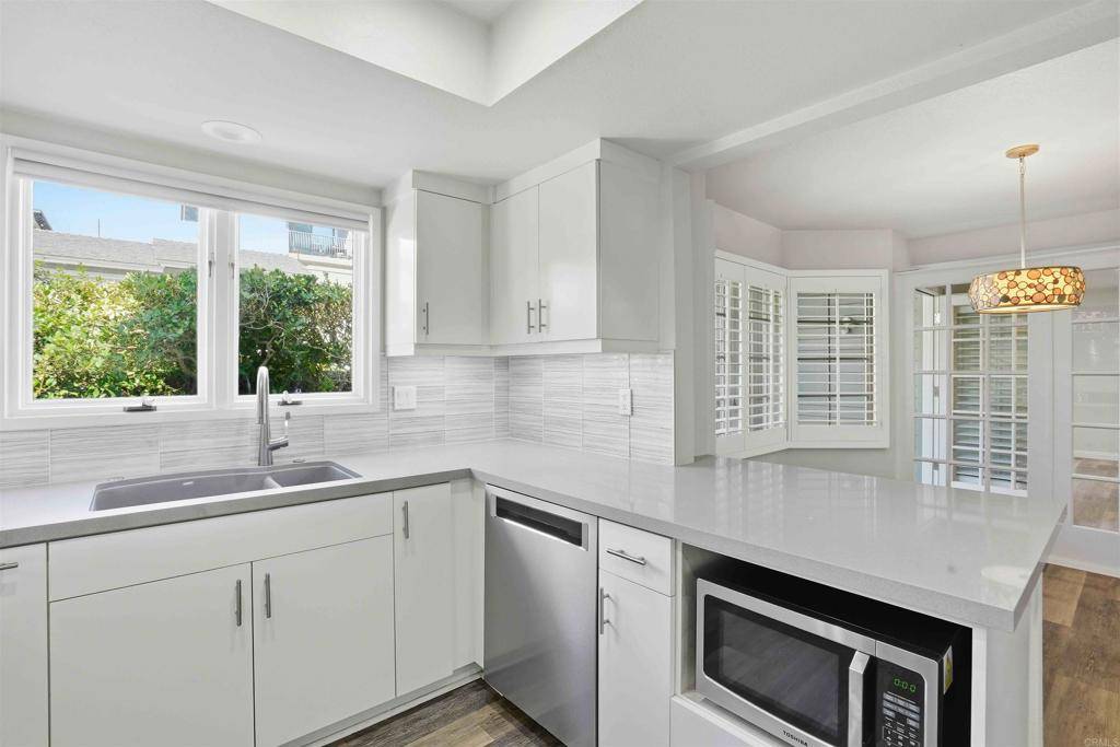 Oceanside, CA 92054,2168 S Coast Highway