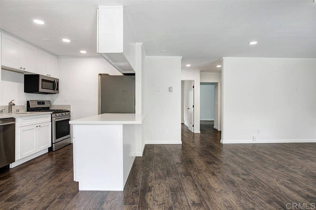 Del Mar, CA 92014,13754 Mango DR #224