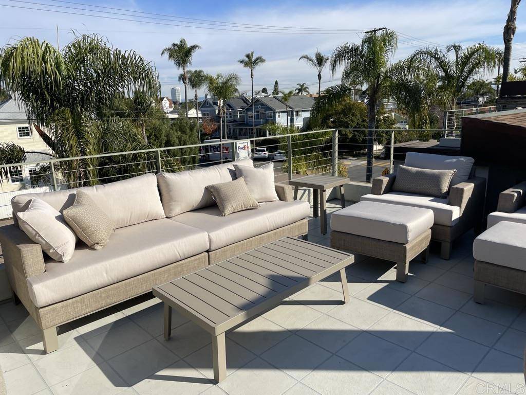 Coronado, CA 92118,924 5th