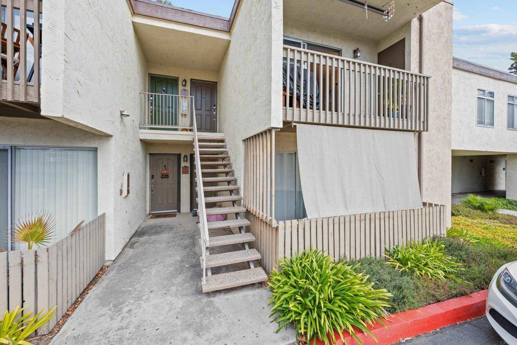 Oceanside, CA 92054,432 Edgehill LN #134