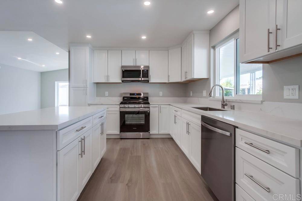 Oceanside, CA 92058,276 N El Camino Real #26