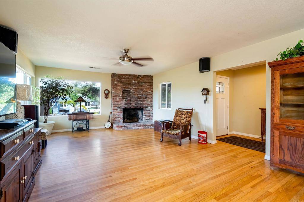 Vista, CA 92084,213 Beaumont Drive