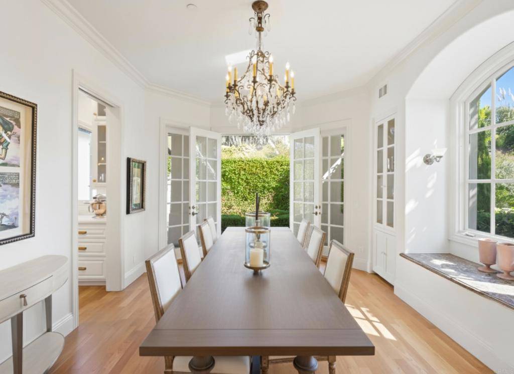 Rancho Santa Fe, CA 92067,5936 Fairway Place