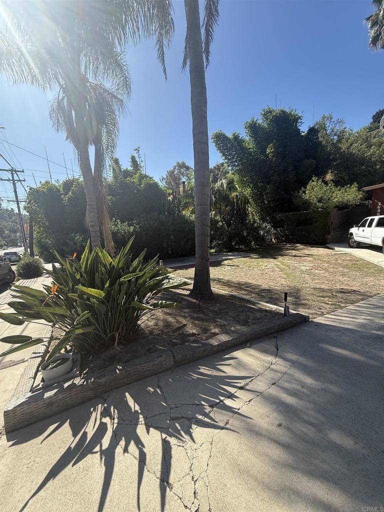 San Diego, CA 92103,3646 Curlew St