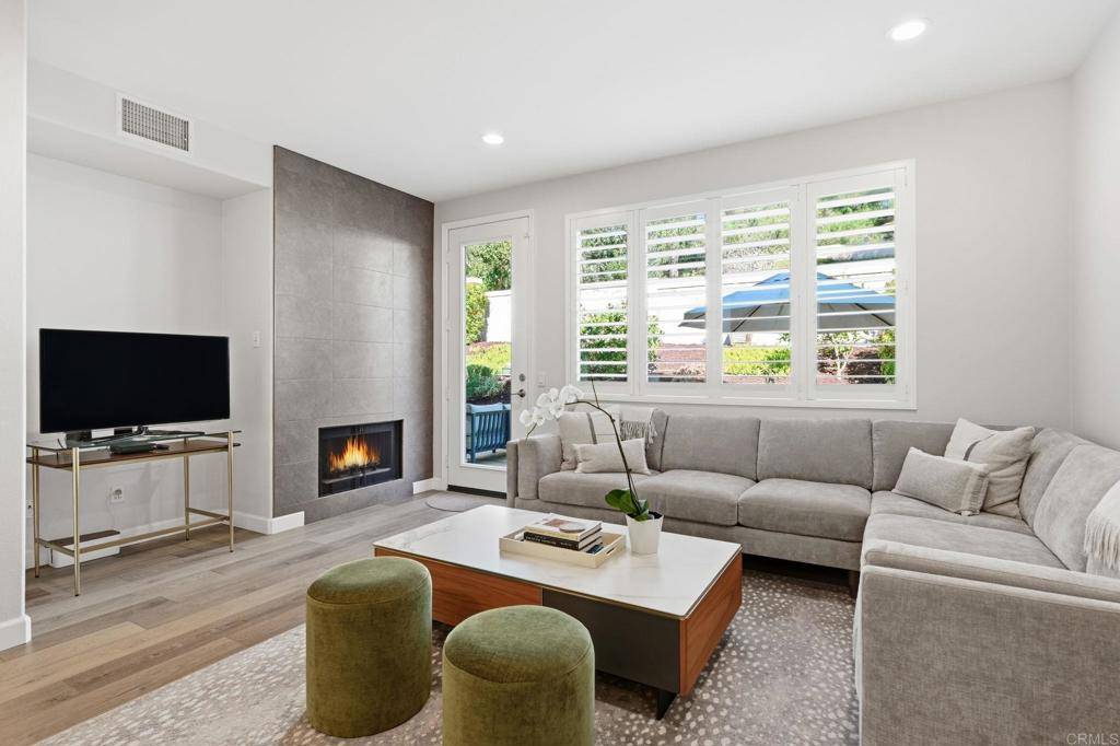 Carlsbad, CA 92011,6485 Alexandri CIR