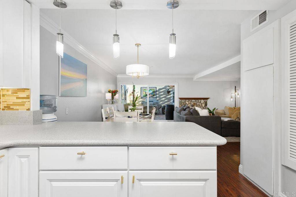 Vista, CA 92084,662 Bel Air DR W