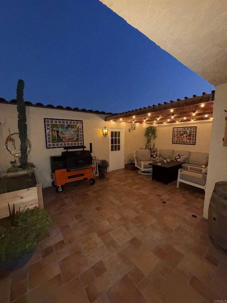 Vista, CA 92084,662 Bel Air DR W