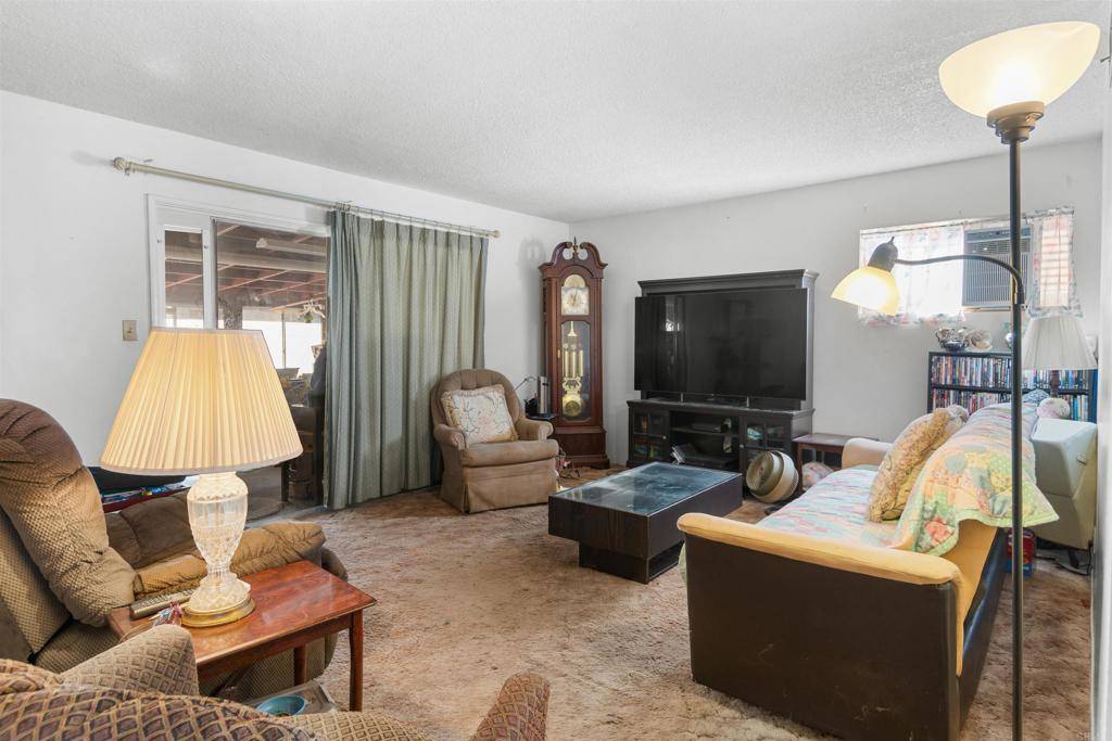 Oceanside, CA 92054,3231 Roberta LN