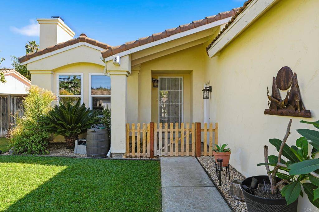 Vista, CA 92084,2112 Savona Ct