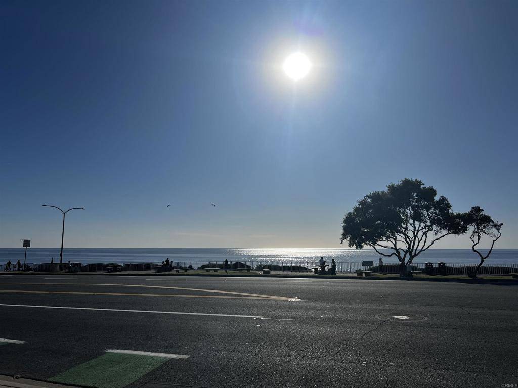 Carlsbad, CA 92008,159 Redwood Ave. #B