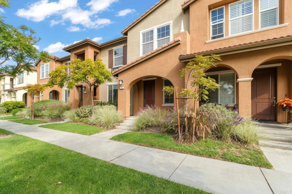 Oxnard, CA 93036,343 American River Ct
