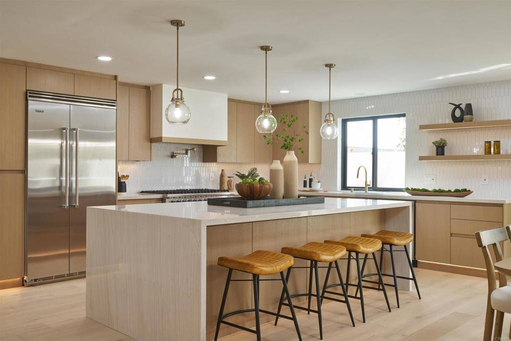 Carlsbad, CA 92008,2465 Garfield ST