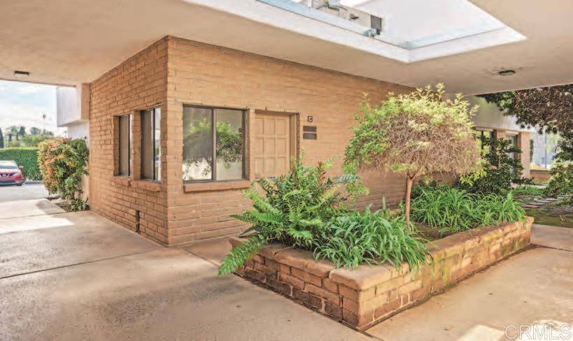 Fallbrook, CA 92028,645 E Elder St #C